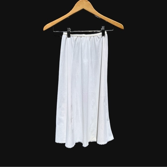 🌻Vintage Shadowline White Nylon Midi-Length Elastic Waist Slip Lace Hem Size S - Picture 4 of 6